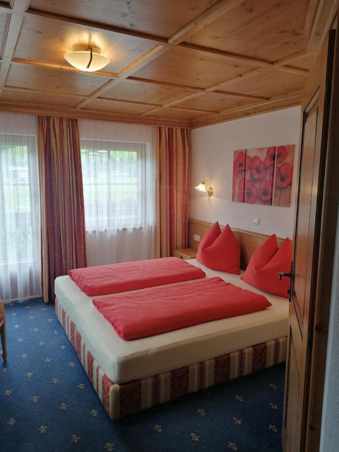 Gasthof Finkenhof Wald im Pinzgau Eksteriør billede
