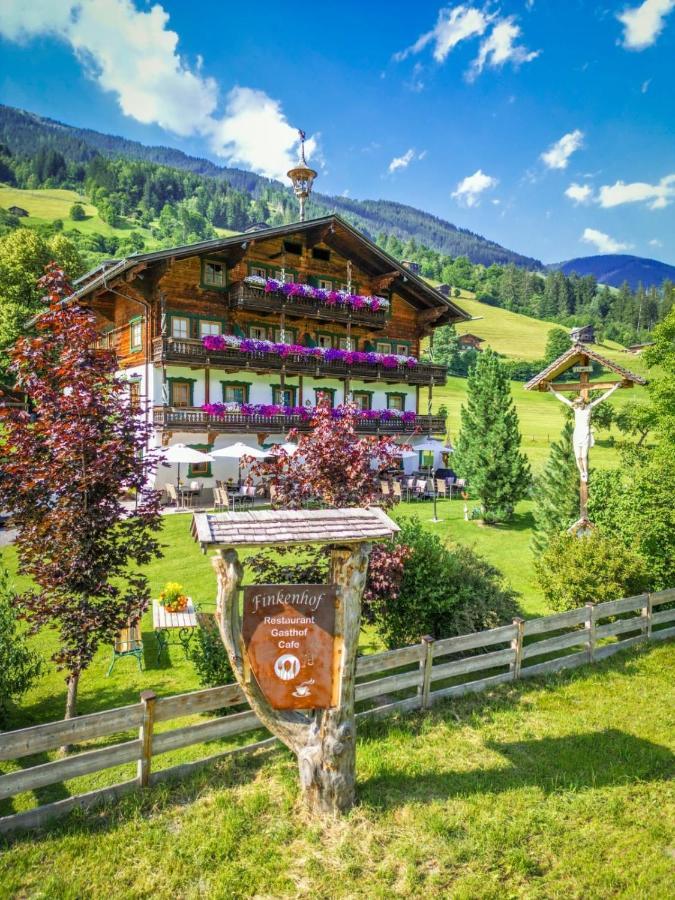 Gasthof Finkenhof Wald im Pinzgau Eksteriør billede